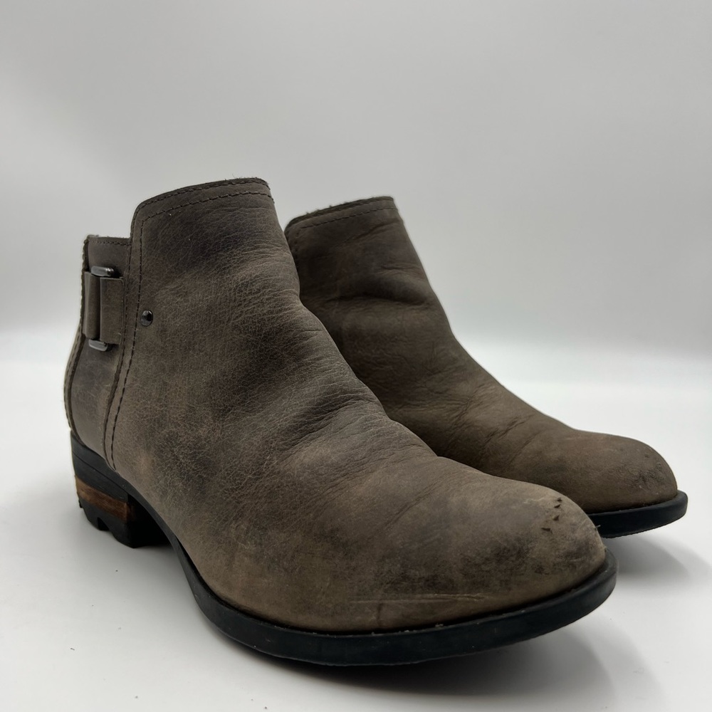 Sorel Lolla Suede Short Ankle Boot